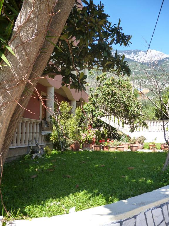 Marinos Studios At Lourdata Village Exterior foto